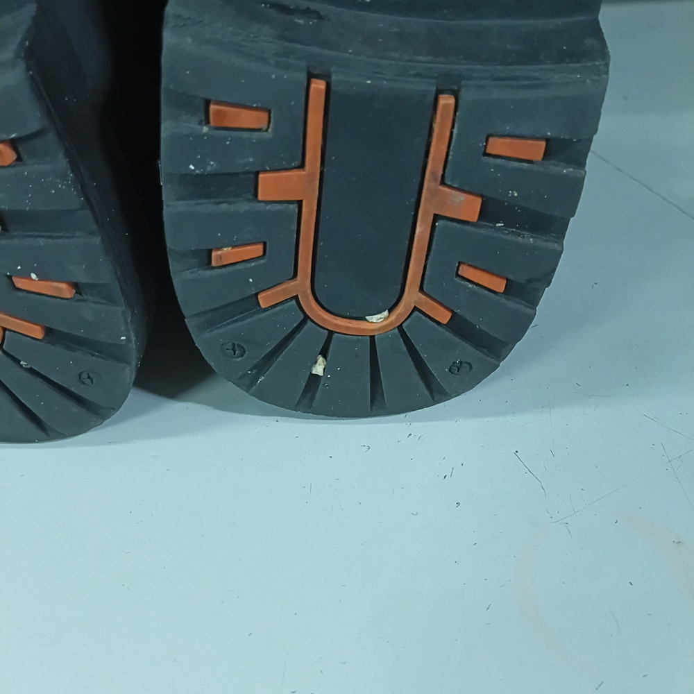 Harley-Davidson Black Leather Boots with Buckle - Picture 11 of 13